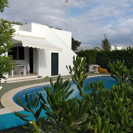 Apartamentos Delfines Cala Blanca  Extérieur photo
