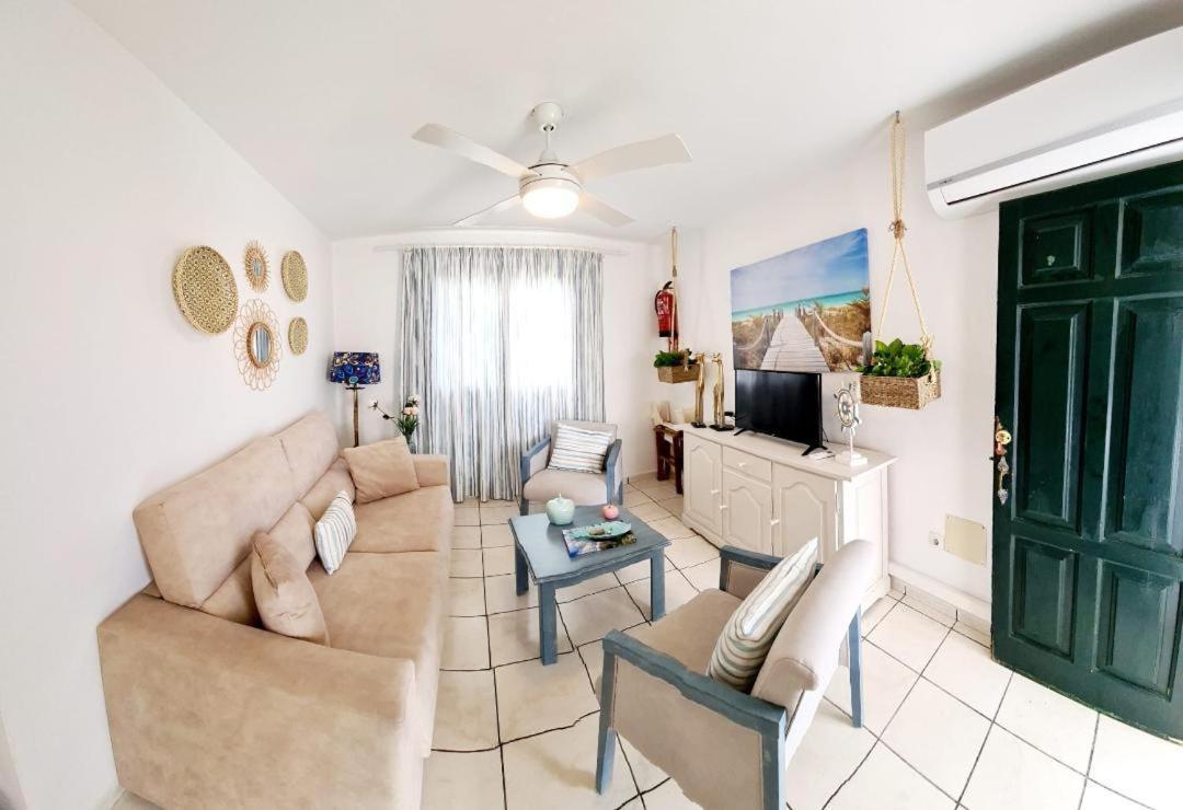 Apartamentos Delfines Cala Blanca  Extérieur photo