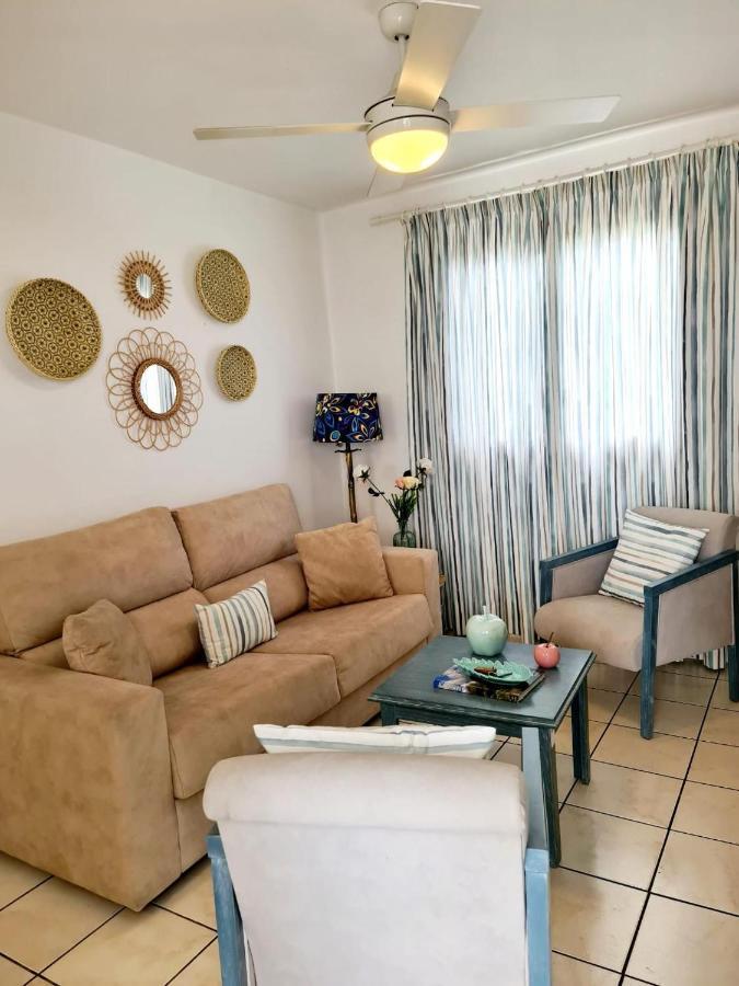 Apartamentos Delfines Cala Blanca  Extérieur photo