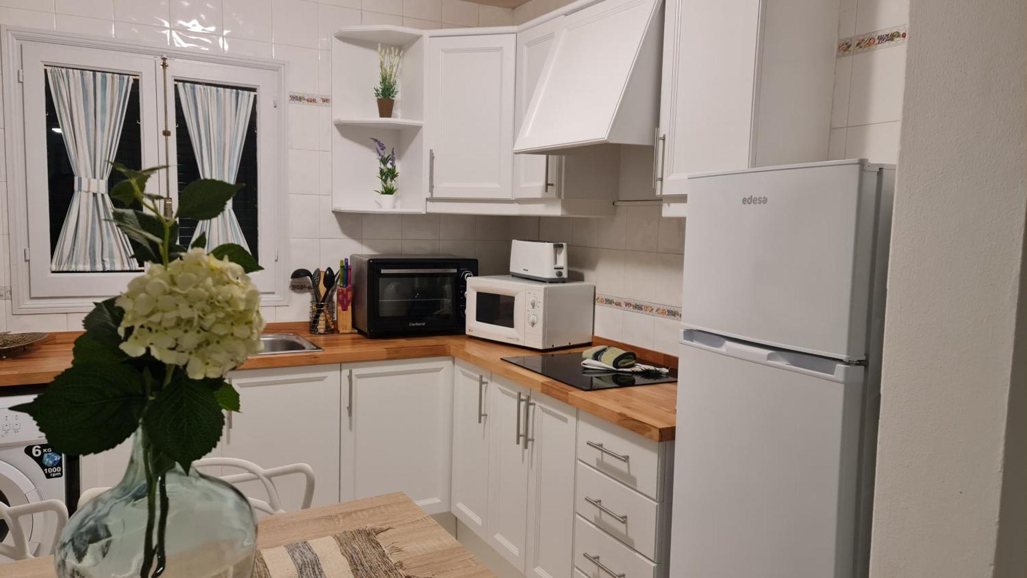 Apartamentos Delfines Cala Blanca  Extérieur photo