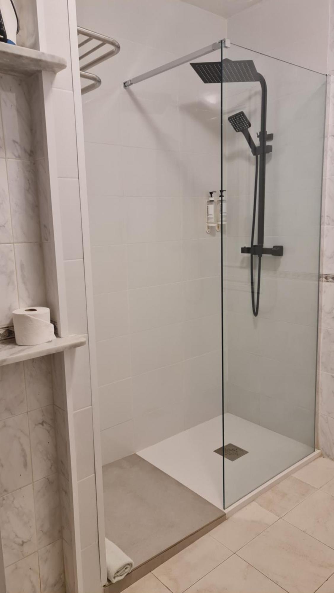 Apartamentos Delfines Cala Blanca  Extérieur photo