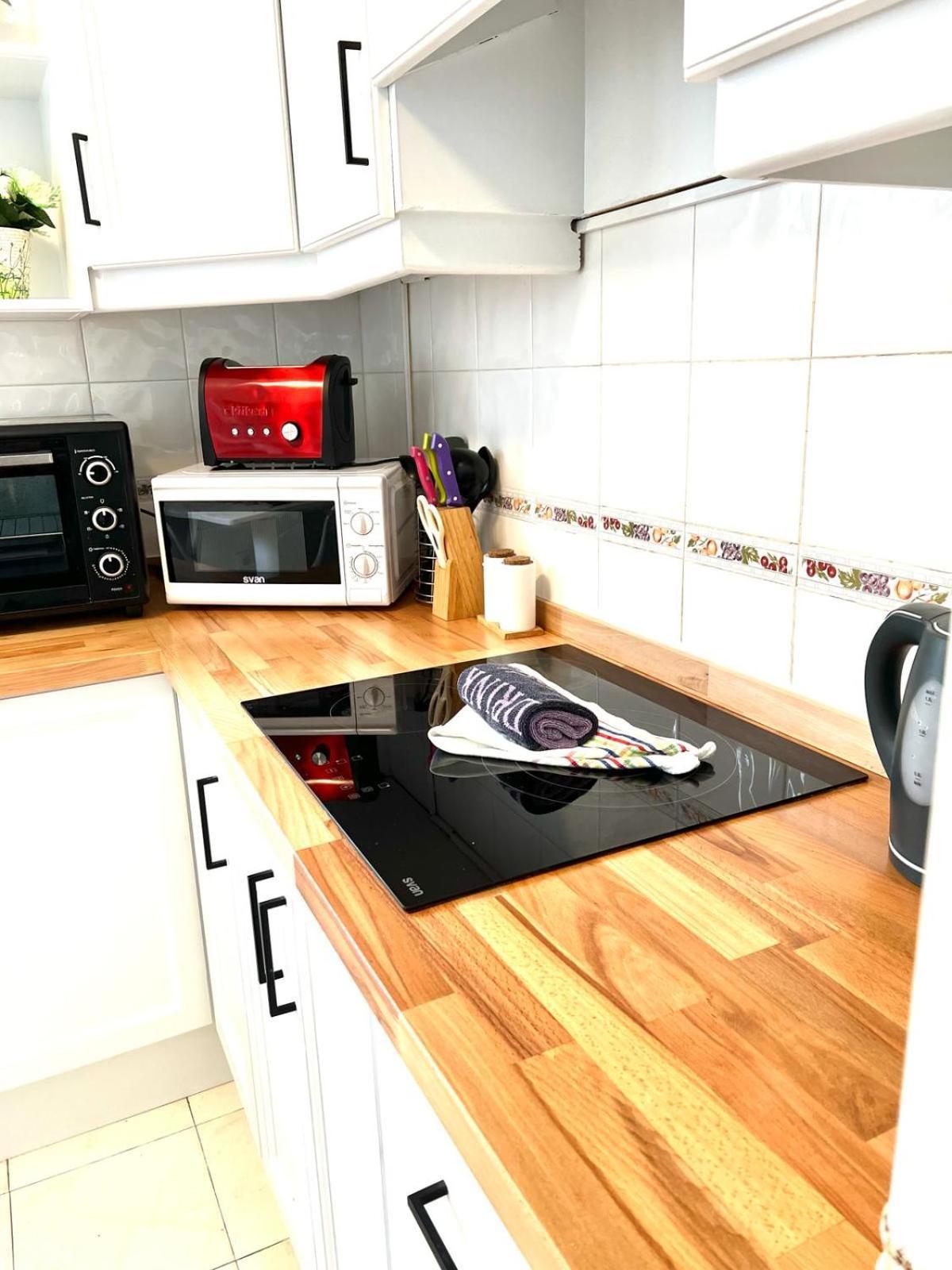 Apartamentos Delfines Cala Blanca  Extérieur photo