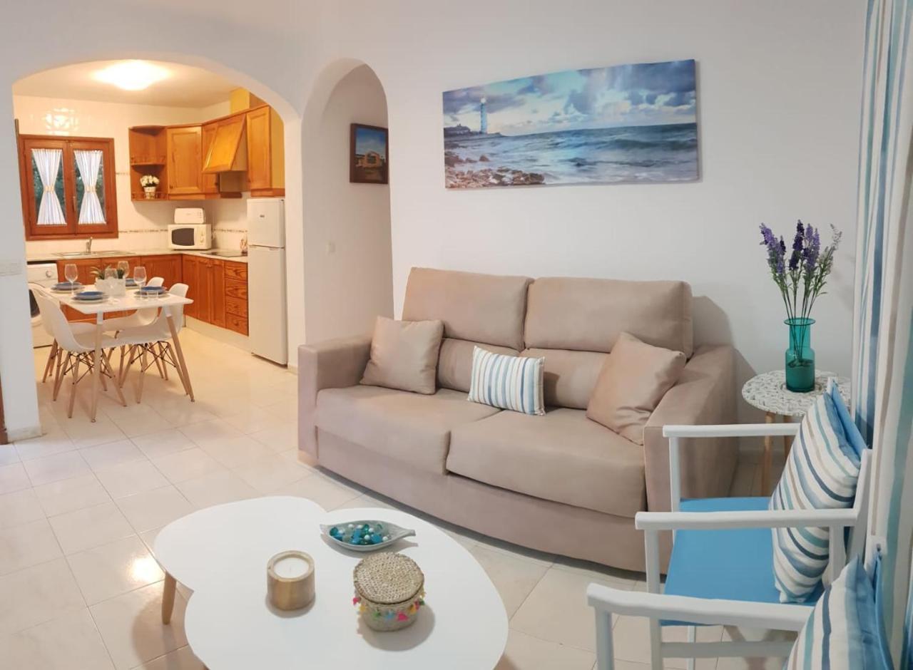Apartamentos Delfines Cala Blanca  Extérieur photo