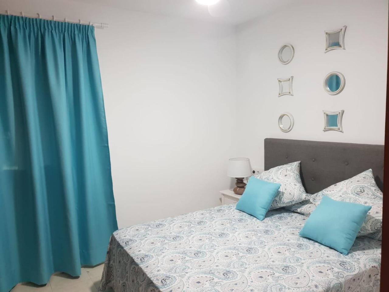 Apartamentos Delfines Cala Blanca  Extérieur photo
