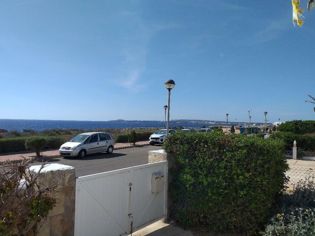Apartamentos Delfines Cala Blanca  Extérieur photo