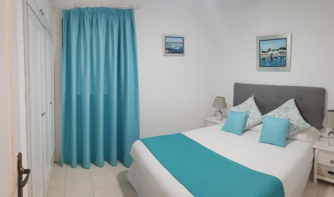 Apartamentos Delfines Cala Blanca  Extérieur photo